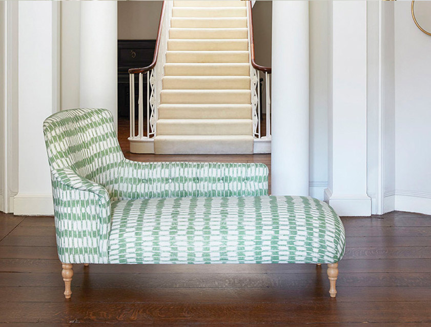 Anglesey Chaise RHF in V&A Brompton Collection Ikat Basil